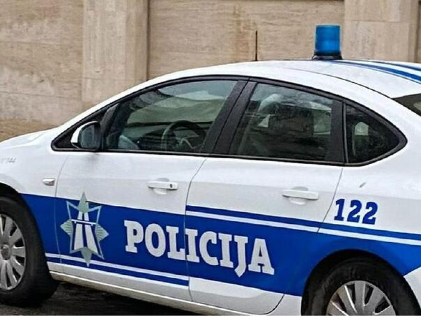 Izgorjelo više vozila na parkingu Uprave za imovinu u CG