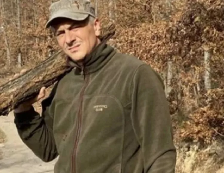 Poznati glumac se preselio na selo i uzgaja kokoške